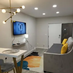 hidden-gem-in-phoenix-area.hotelsofphoenix.com/